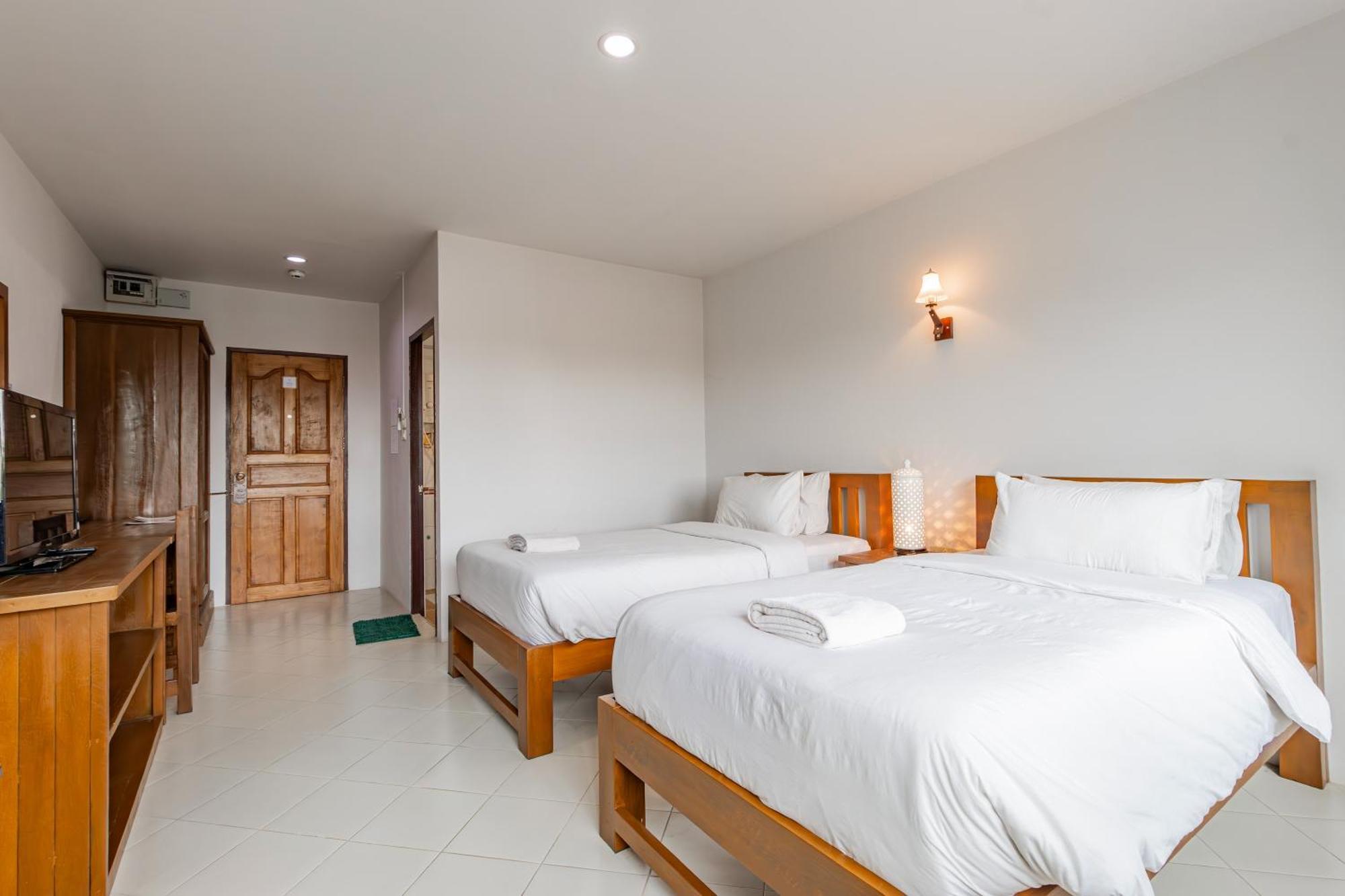 Budget Stars Hotel Chiang Mai Exterior photo