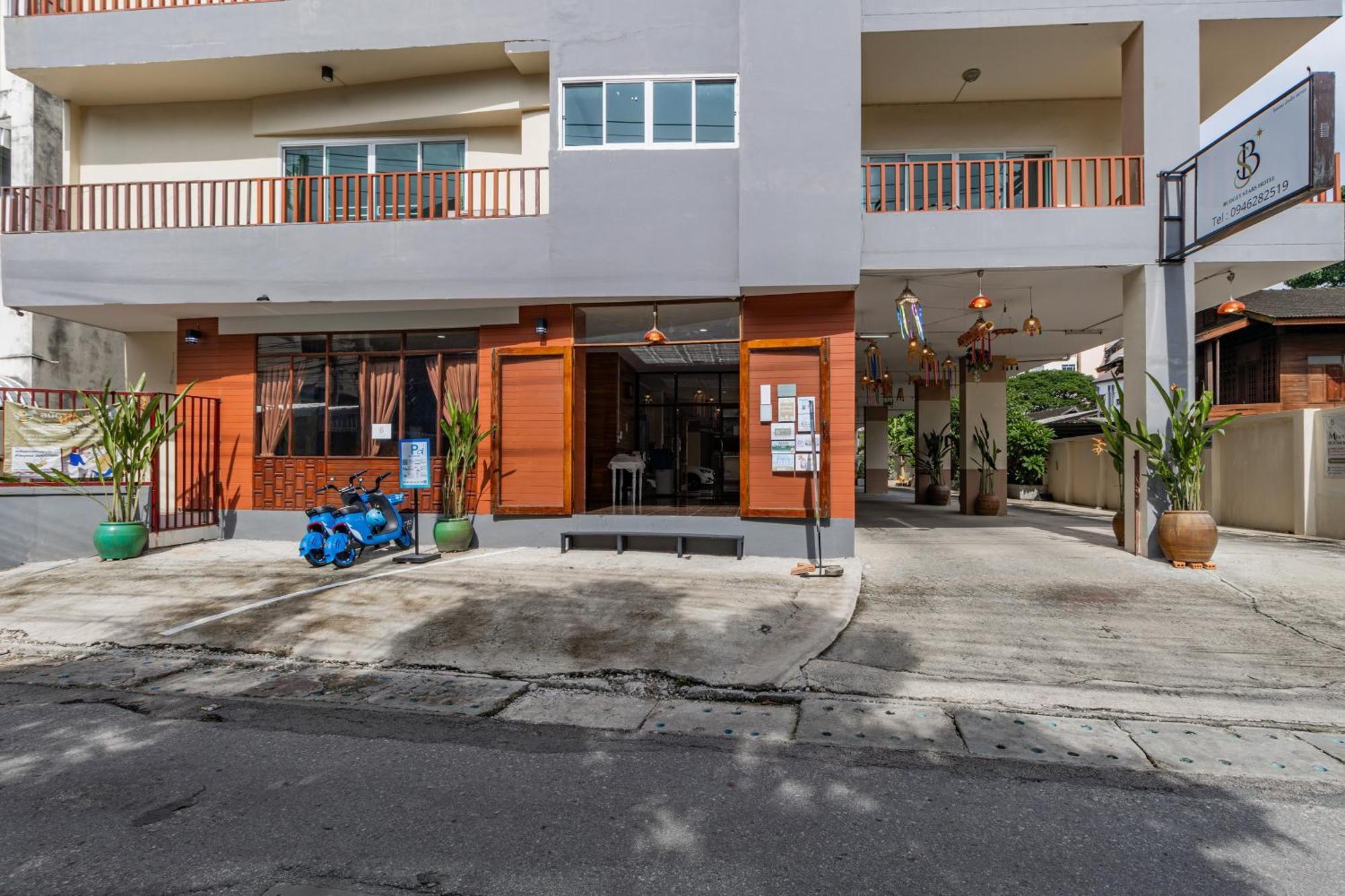 Budget Stars Hotel Chiang Mai Exterior photo