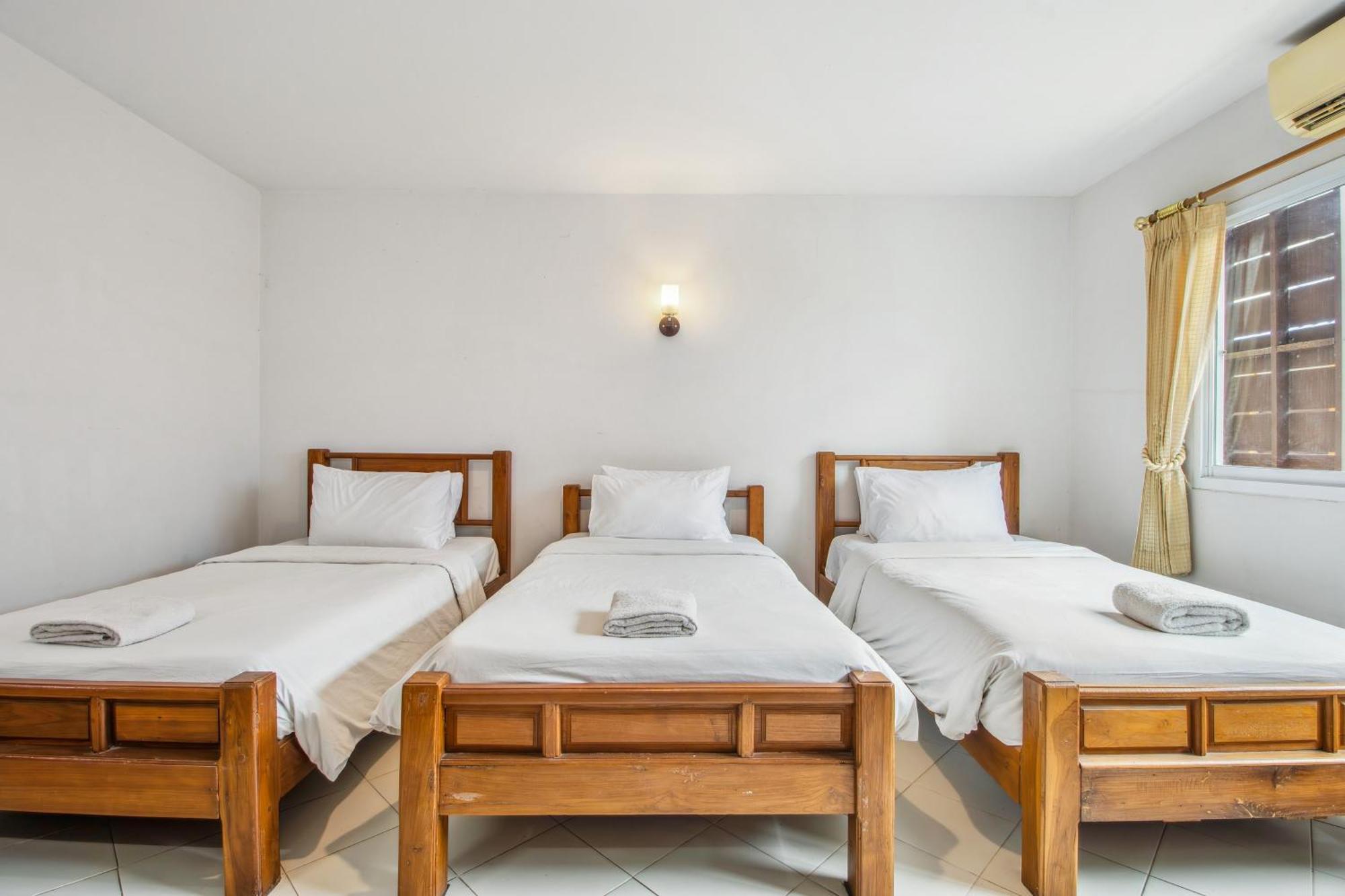 Budget Stars Hotel Chiang Mai Exterior photo