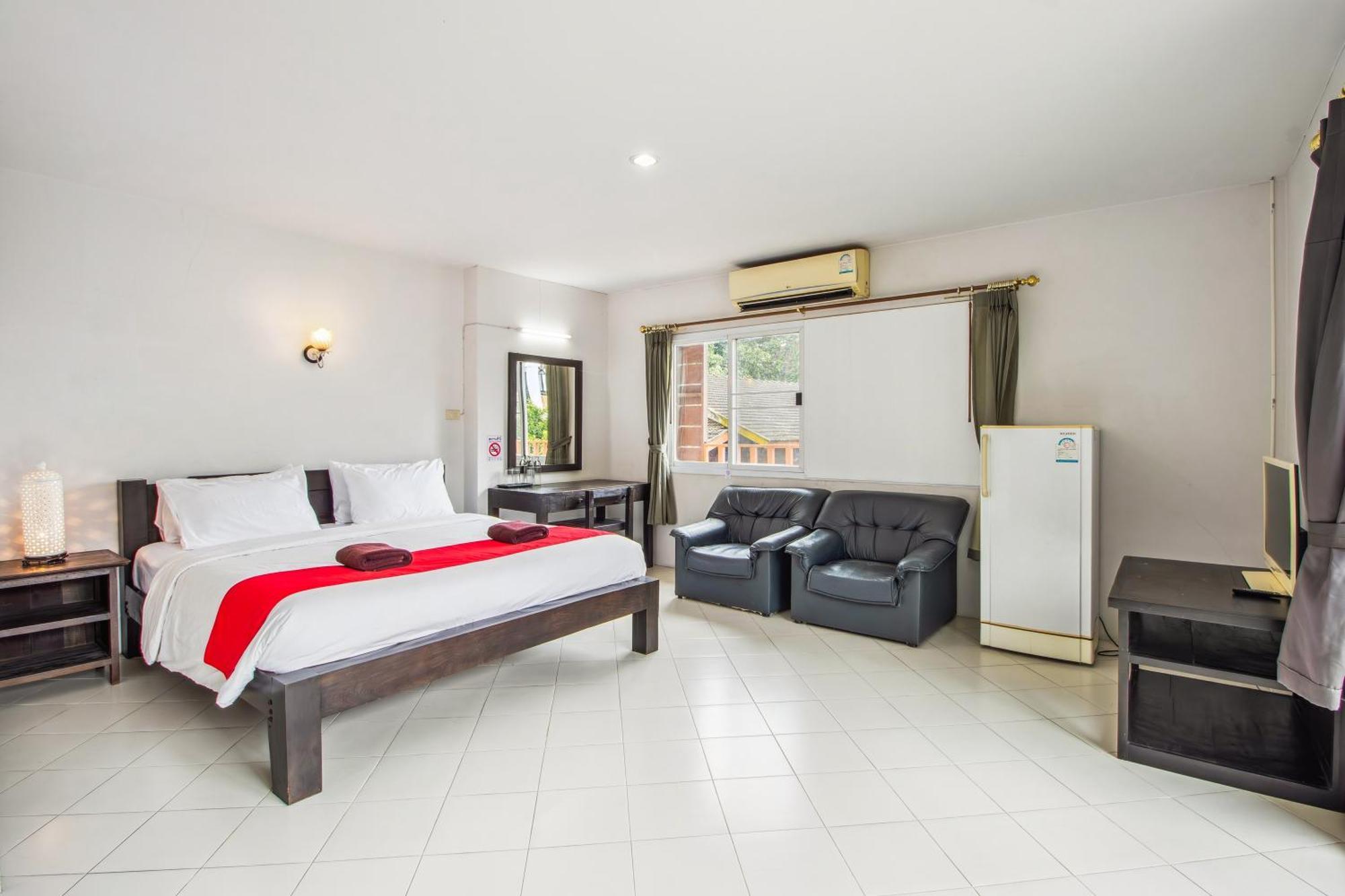 Budget Stars Hotel Chiang Mai Exterior photo